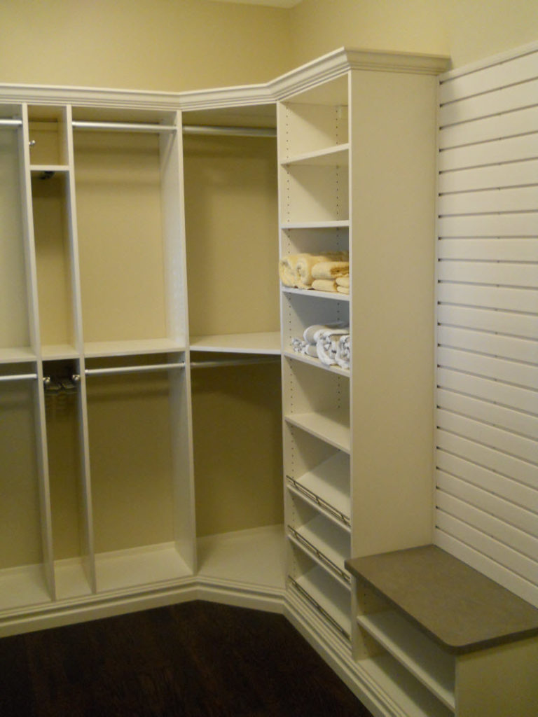 Menomonee Falls White Closet Organizer